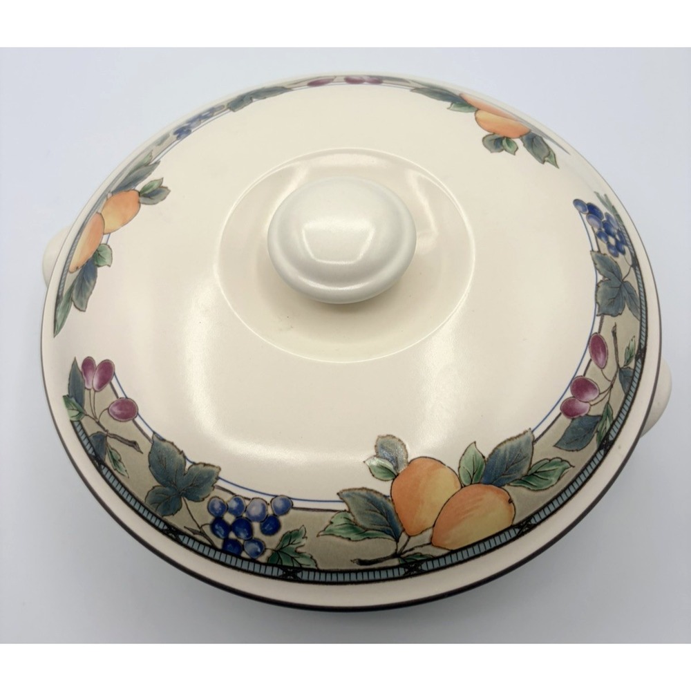 ROUND COVERED CASSEROLE DISH W/ LID 1.5 QT Mikasa garden harvest cac29